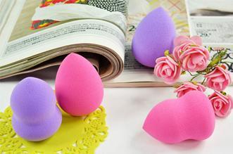 How To Use A Makeup Sponge Properly?